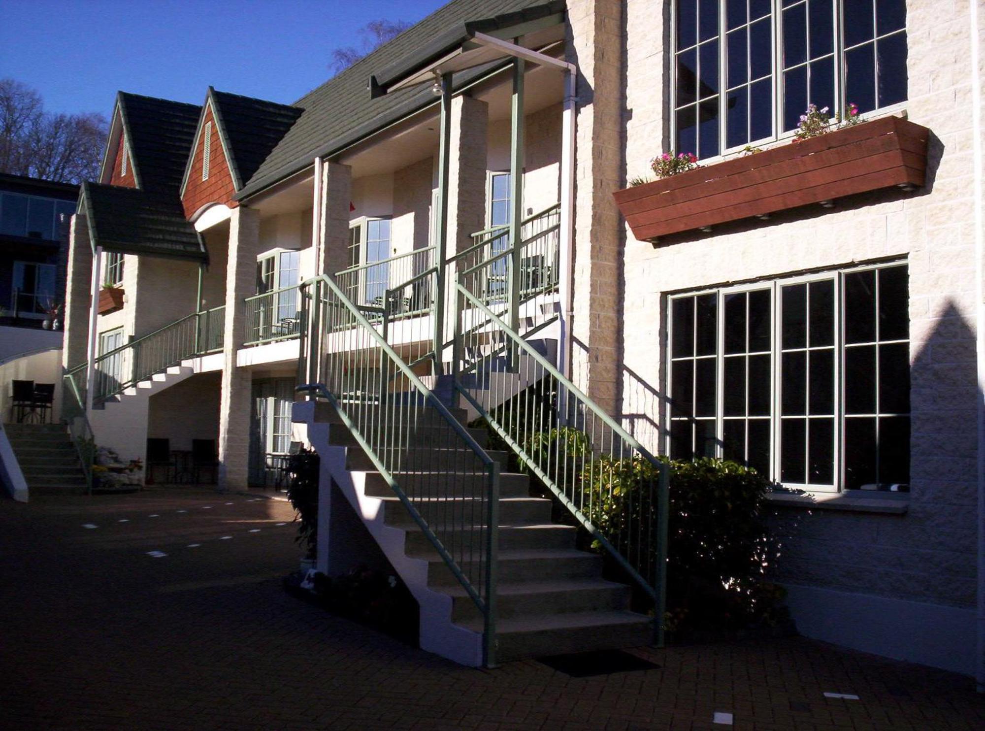 Colonial Lodge Motel Taupo Exterior photo