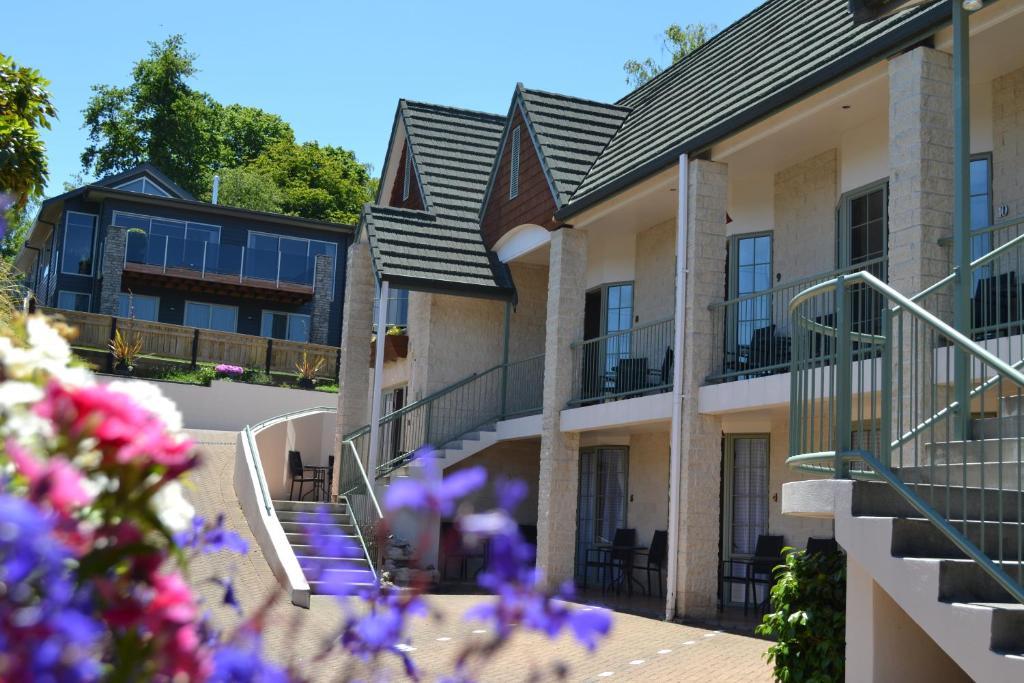 Colonial Lodge Motel Taupo Exterior photo
